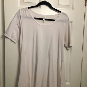 GUC Lularoe medium perfect t